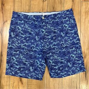 Peter Millar Salem Golf Shorts Size 38 Tropical Camo Blue 9" Inseam